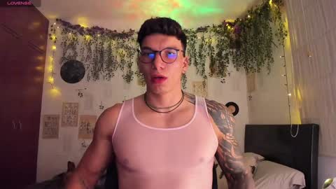 Thomas Grey online show from 01-24-25, 04:48