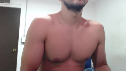 Snapshot of thomas_neuman chatting on 12-11-24, 09:01 Thomas online show from 12-11-24, 09:01