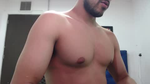 Snapshot of thomas_neuman chatting on 01-12-25, 05:11 Thomas online show from 01-12-25, 05:11