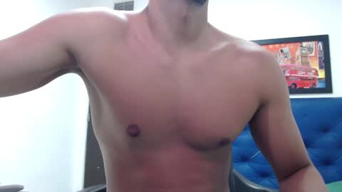 Snapshot of thomas_neuman chatting on 03-12-25, 07:49 Thomas online show from 03-12-25, 07:49