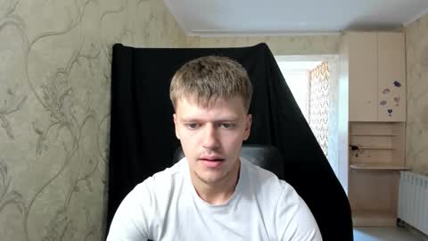 Snapshot of thomas_shelbivip chatting on 09-13-25, 10:15 Tomas online show from 09-13-25, 10:15