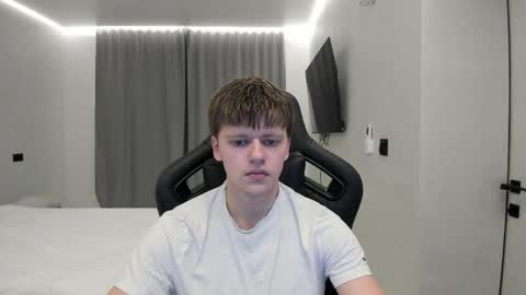 Tomas online show from 04-13-26, 06:57