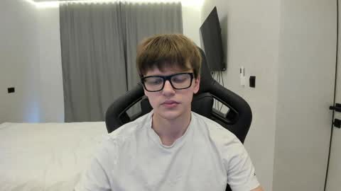Tomas online show from 05-18-26, 02:12