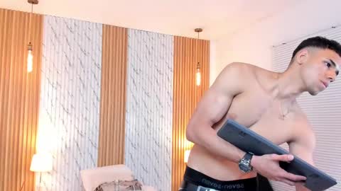 Thomas online show from 02-20-25, 07:52