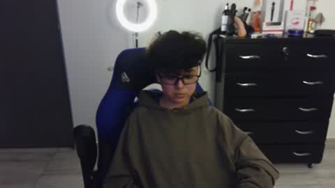 Snapshot of thomascooper_cams chatting on 01-30-25, 12:29 VALERIA online show from 01-30-25, 12:29