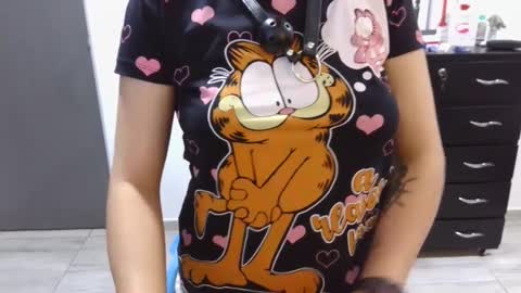 Snapshot of thomascooper_cams chatting on 02-01-25, 01:12 VALERIA online show from 02-01-25, 01:12