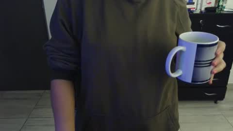 Snapshot of thomascooper_cams chatting on 02-05-25, 01:15 VALERIA online show from 02-05-25, 01:15