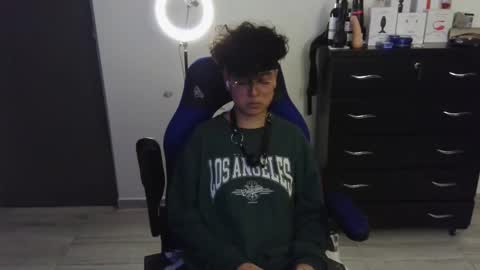 Snapshot of thomascooper_cams chatting on 02-14-25, 02:28 VALERIA online show from 02-14-25, 02:28