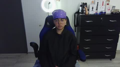 Snapshot of thomascooper_cams chatting on 02-20-25, 02:07 VALERIA online show from 02-20-25, 02:07