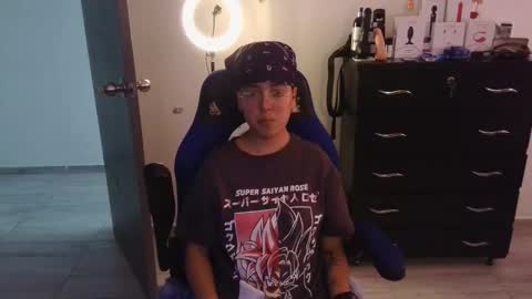 Snapshot of thomascooper_cams chatting on 02-20-25, 07:52 VALERIA online show from 02-20-25, 07:52