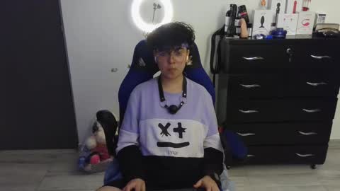 Snapshot of thomascooper_cams chatting on 02-23-25, 11:58 VALERIA online show from 02-23-25, 11:58