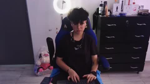 Snapshot of thomascooper_cams chatting on 02-27-25, 08:42 VALERIA online show from 02-27-25, 08:42