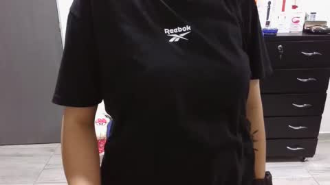 Snapshot of thomascooper_cams chatting on 02-27-25, 11:48 VALERIA online show from 02-27-25, 11:48