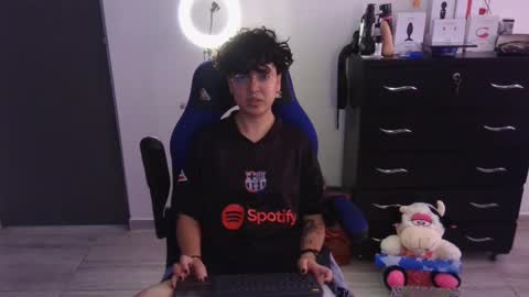 Snapshot of thomascooper_cams chatting on 03-02-25, 08:18 VALERIA online show from 03-02-25, 08:18