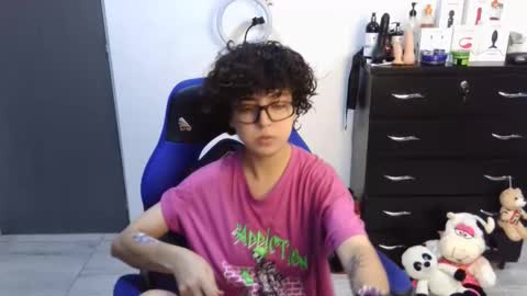 Snapshot of thomascooper_cams chatting on 09-09-25, 07:46 VALERIA online show from 09-09-25, 07:46