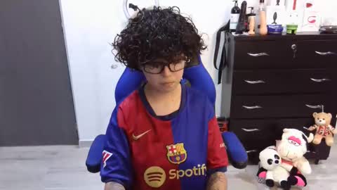 Snapshot of thomascooper_cams chatting on 09-21-25, 07:15 VALERIA online show from 09-21-25, 07:15