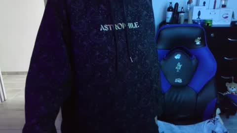 Snapshot of thomascooper_cams chatting on 09-30-25, 08:25 VALERIA online show from 09-30-25, 08:25