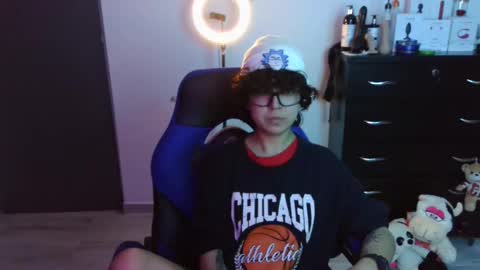 Snapshot of thomascooper_cams chatting on 10-26-25, 12:27 VALERIA online show from 10-26-25, 12:27