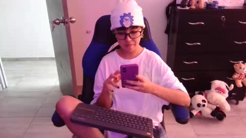 Snapshot of thomascooper_cams chatting on 11-20-25, 06:07 VALERIA online show from 11-20-25, 06:07