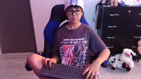 Snapshot of thomascooper_cams chatting on 11-26-25, 07:04 VALERIA online show from 11-26-25, 07:04