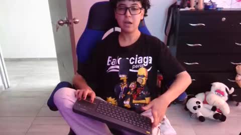 Snapshot of thomascooper_cams chatting on 12-04-25, 06:49 VALERIA online show from 12-04-25, 06:49