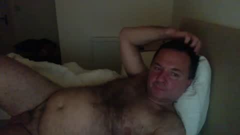 Snapshot of thomaspol chatting on 06-17-26, 10:32 Tom online show from 06-17-26, 10:32