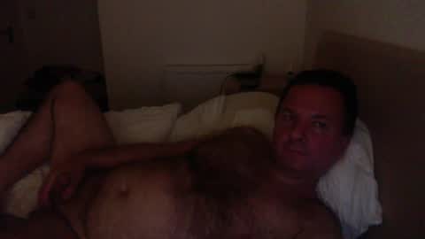Snapshot of thomaspol chatting on 06-18-26, 10:36 Tom online show from 06-18-26, 10:36