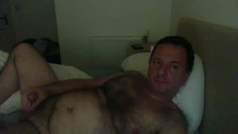 Snapshot of thomaspol chatting on 06-19-26, 10:46 Tom online show from 06-19-26, 10:46