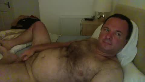 Snapshot of thomaspol chatting on 07-27-26, 10:17 Tom online show from 07-27-26, 10:17