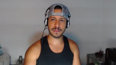 Thom online show from 09-26-25, 04:49