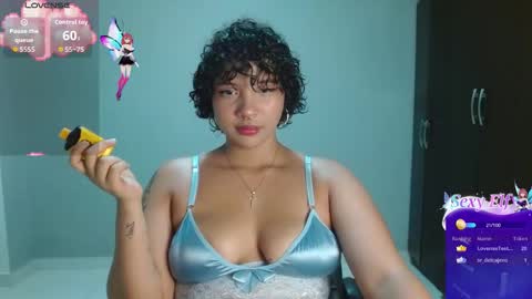 Snapshot of thompson_ari chatting on 12-19-25, 07:37 thompson ari online show from 12-19-25, 07:37