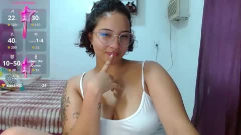 Snapshot of thompson_ari chatting on 01-19-26, 04:11 thompson ari online show from 01-19-26, 04:11