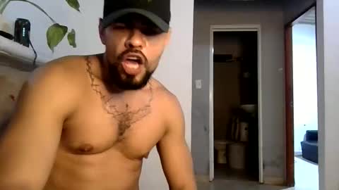 Snapshot of thonybeiio chatting on 01-18-26, 11:30 thonybeiio online show from 01-18-26, 11:30