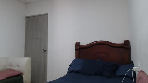 thonyy online show from 11-08-25, 03:45