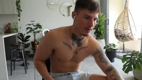 Sebastian online show from 02-15-25, 04:34