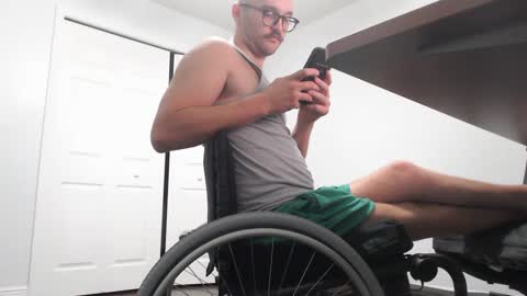 Throbby online show from 10-04-25, 07:56