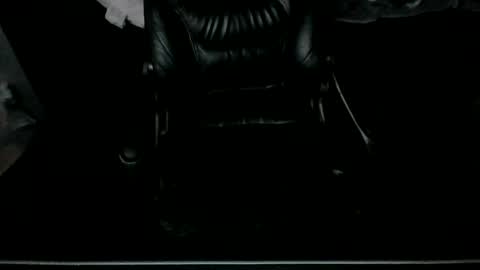 Snapshot of thssguy32 chatting on 11-16-25, 08:42 thssguy32 online show from 11-16-25, 08:42