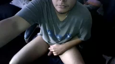 Snapshot of thssguy32 chatting on 11-17-25, 05:30 thssguy32 online show from 11-17-25, 05:30