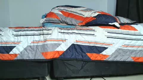 Snapshot of thunder_naugthy chatting on 02-07-25, 09:04 Juan osorio online show from 02-07-25, 09:04