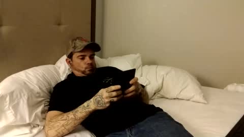 Snapshot of thundercockin chatting on 02-03-25, 02:25 Thumper online show from 02-03-25, 02:25