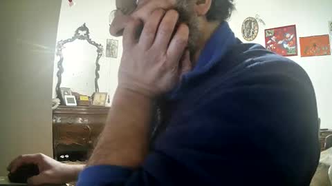 Snapshot of thunderflash73 chatting on 02-19-25, 04:33 Little Wolf online show from 02-19-25, 04:33