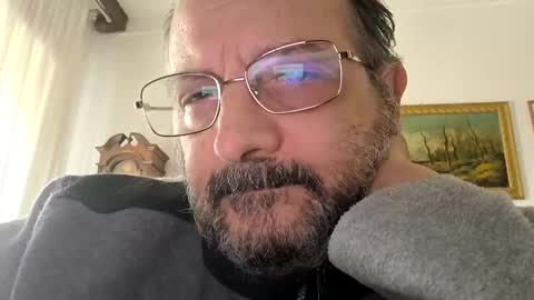 Snapshot of thunderflash73 chatting on 10-03-25, 02:25 Little Wolf online show from 10-03-25, 02:25