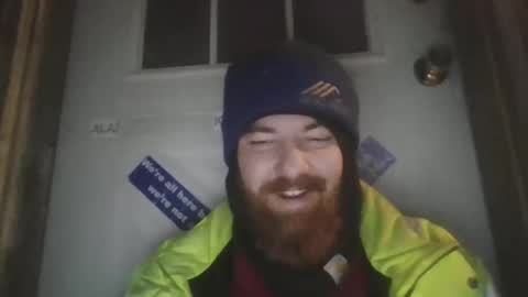 Snapshot of thunderjacker chatting on 01-06-26, 02:26 The Pen is Mightier than Sword online show from 01-06-26, 02:26