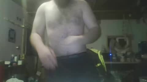 Snapshot of thunderjacker chatting on 03-10-26, 06:18 The Pen is Mightier than Sword online show from 03-10-26, 06:18