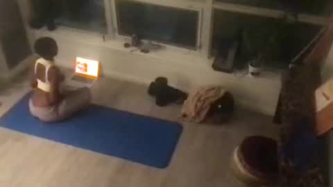 Snapshot of tia_fox chatting on 10-29-25, 04:15 tia_fox online show from 10-29-25, 04:15