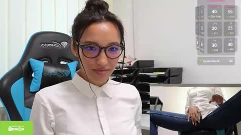 tia_j online show from 09-25-25, 02:54