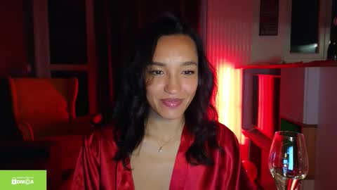 tia_j online show from 10-04-25, 07:12