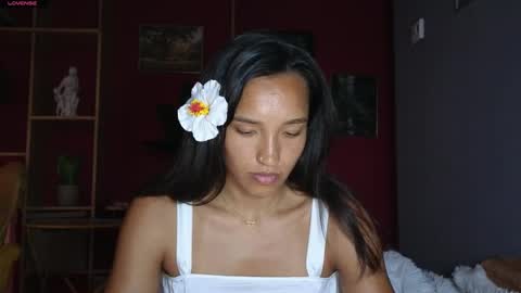 Snapshot of tia_j chatting on 05-21-26, 05:53 tia_j online show from 05-21-26, 05:53