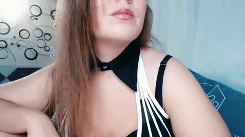 Snapshot of tia_meow chatting on 01-29-25, 11:04 tiameow online show from 01-29-25, 11:04