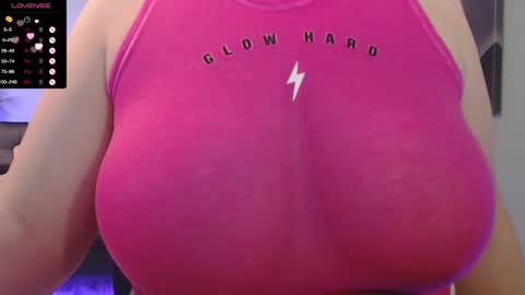 Tia Bella online show from 03-06-25, 01:27